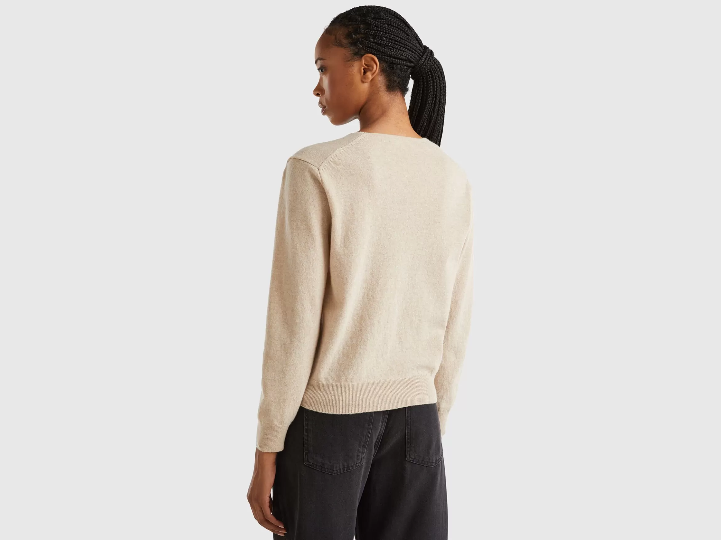 United Colors of Benetton V-neck sweater in pure Merino wool