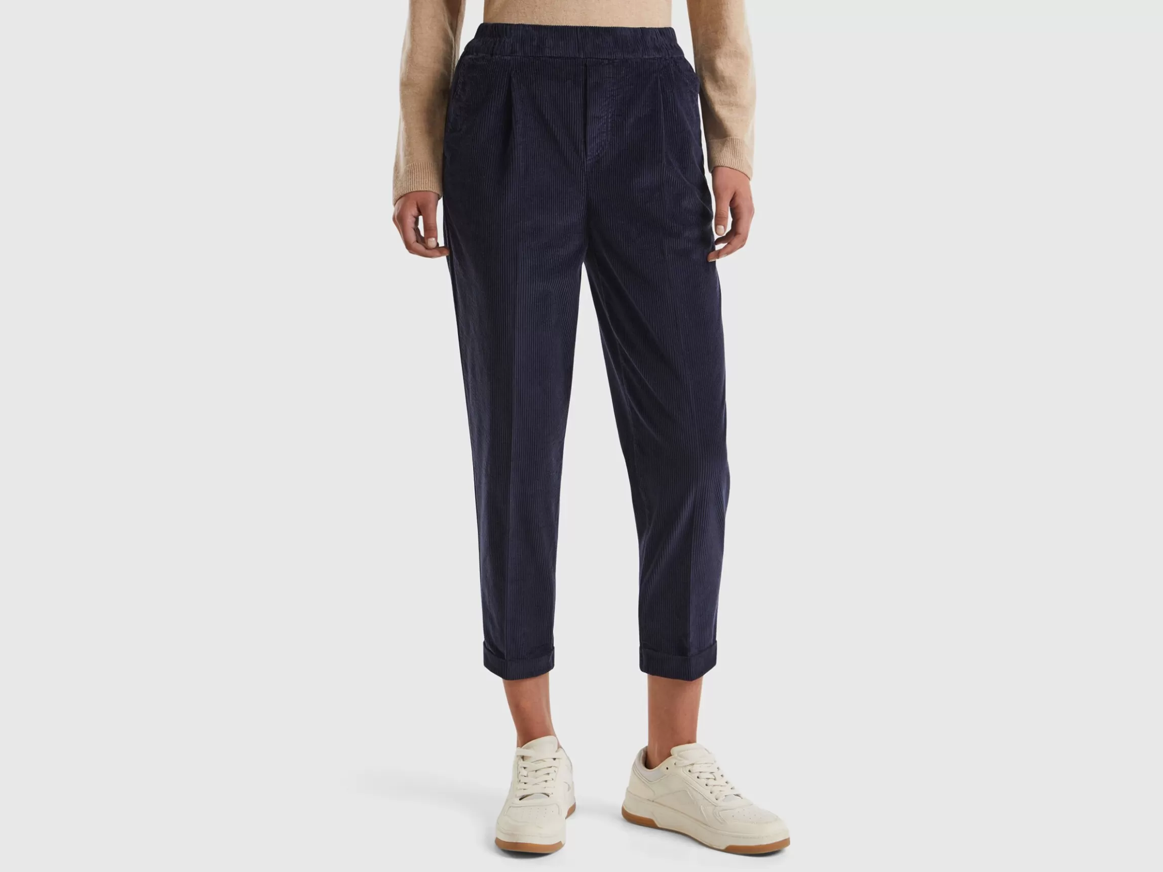 United Colors of Benetton Chinos in velvet with stretch waist