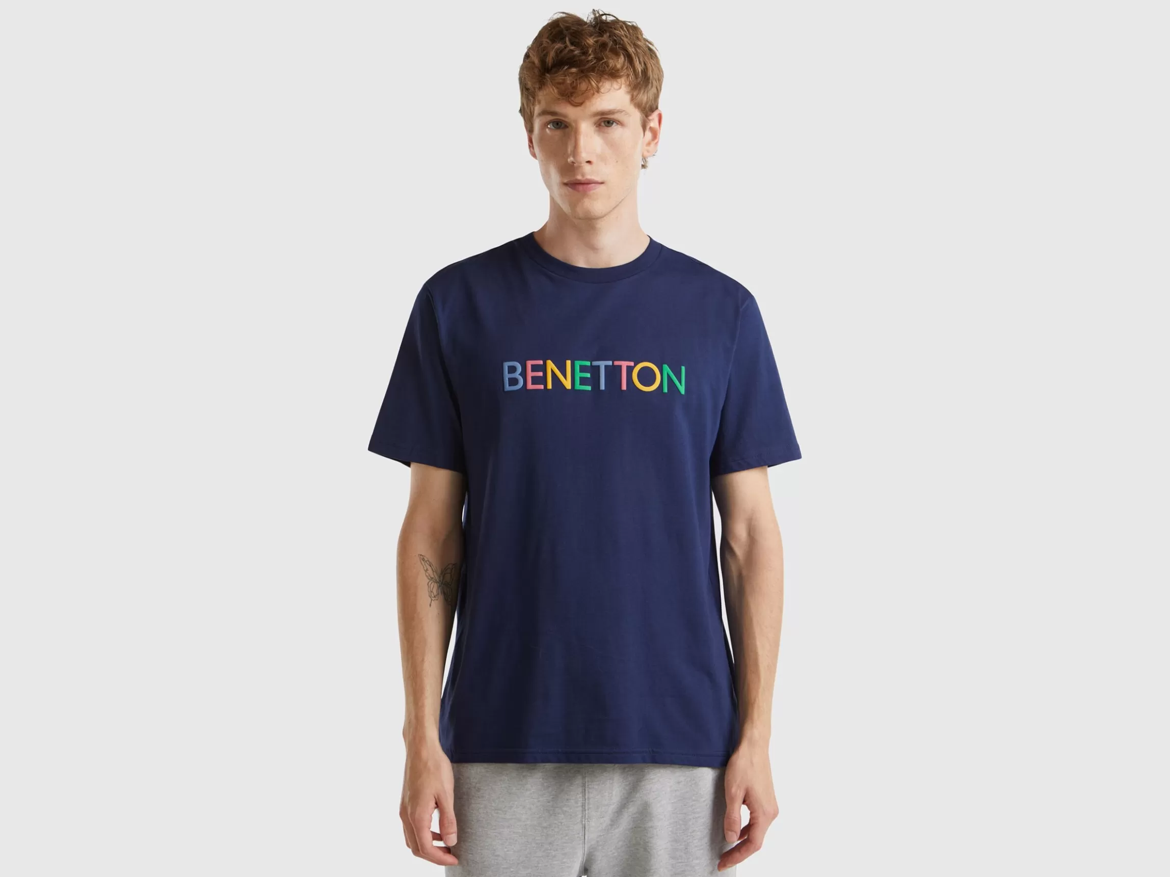United Colors of Benetton t-shirt in organic cotton with multicolored logo