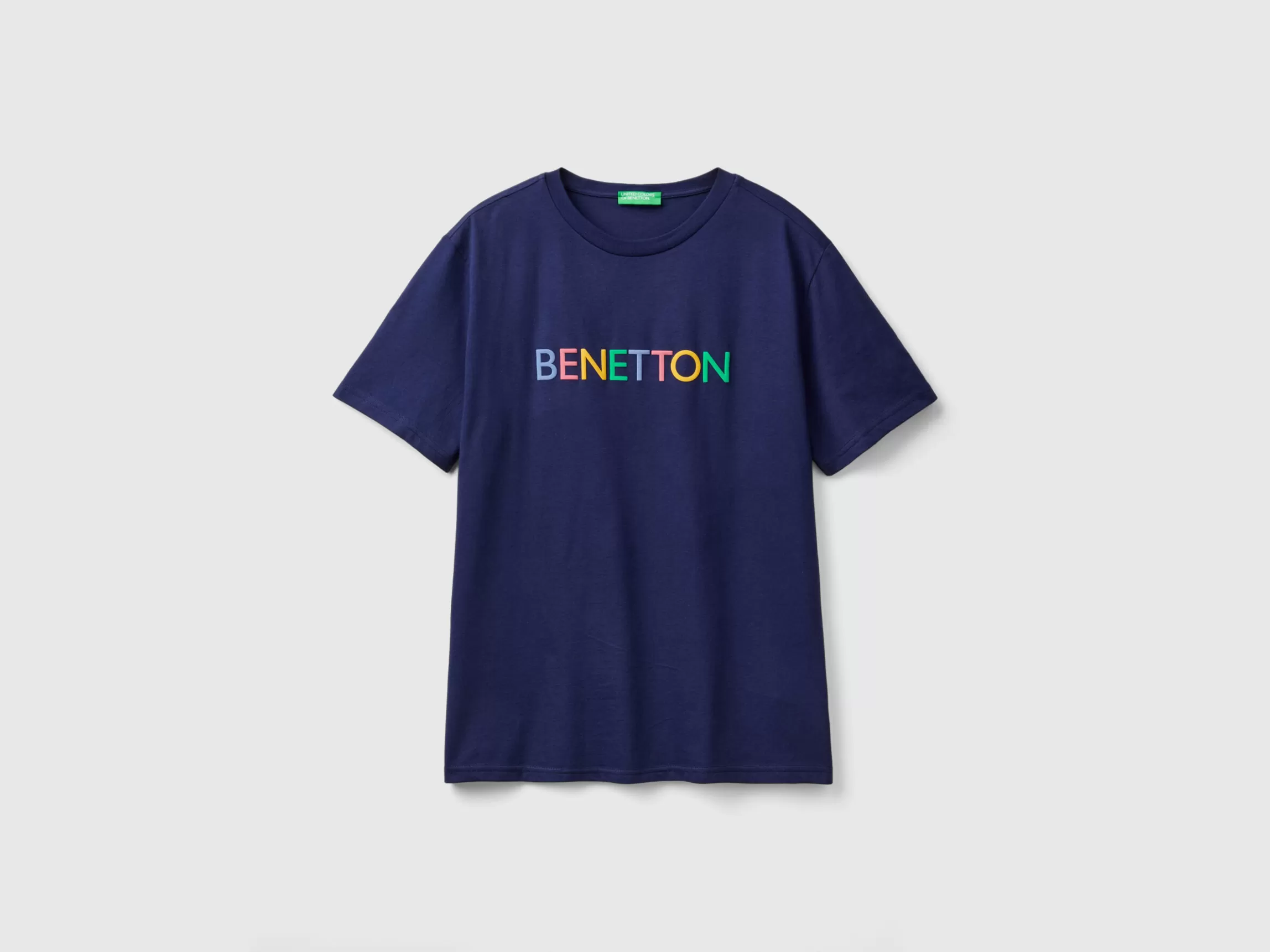 United Colors of Benetton t-shirt in organic cotton with multicolored logo