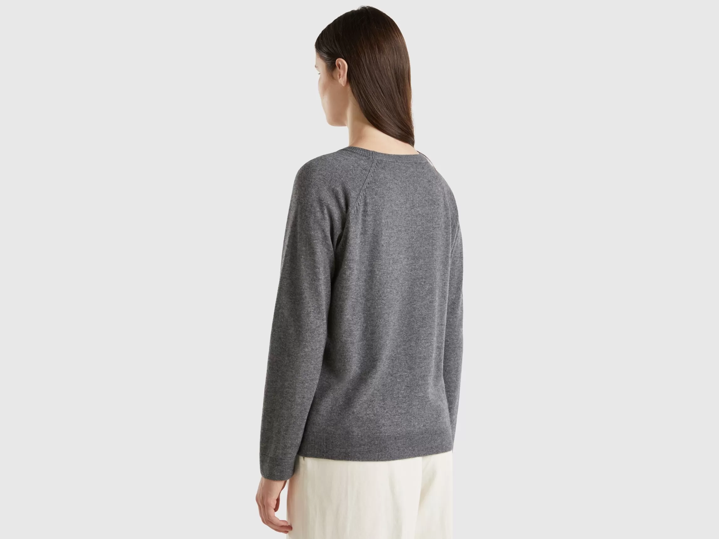 United Colors of Benetton crew neck sweater in wool and cashmere blend
