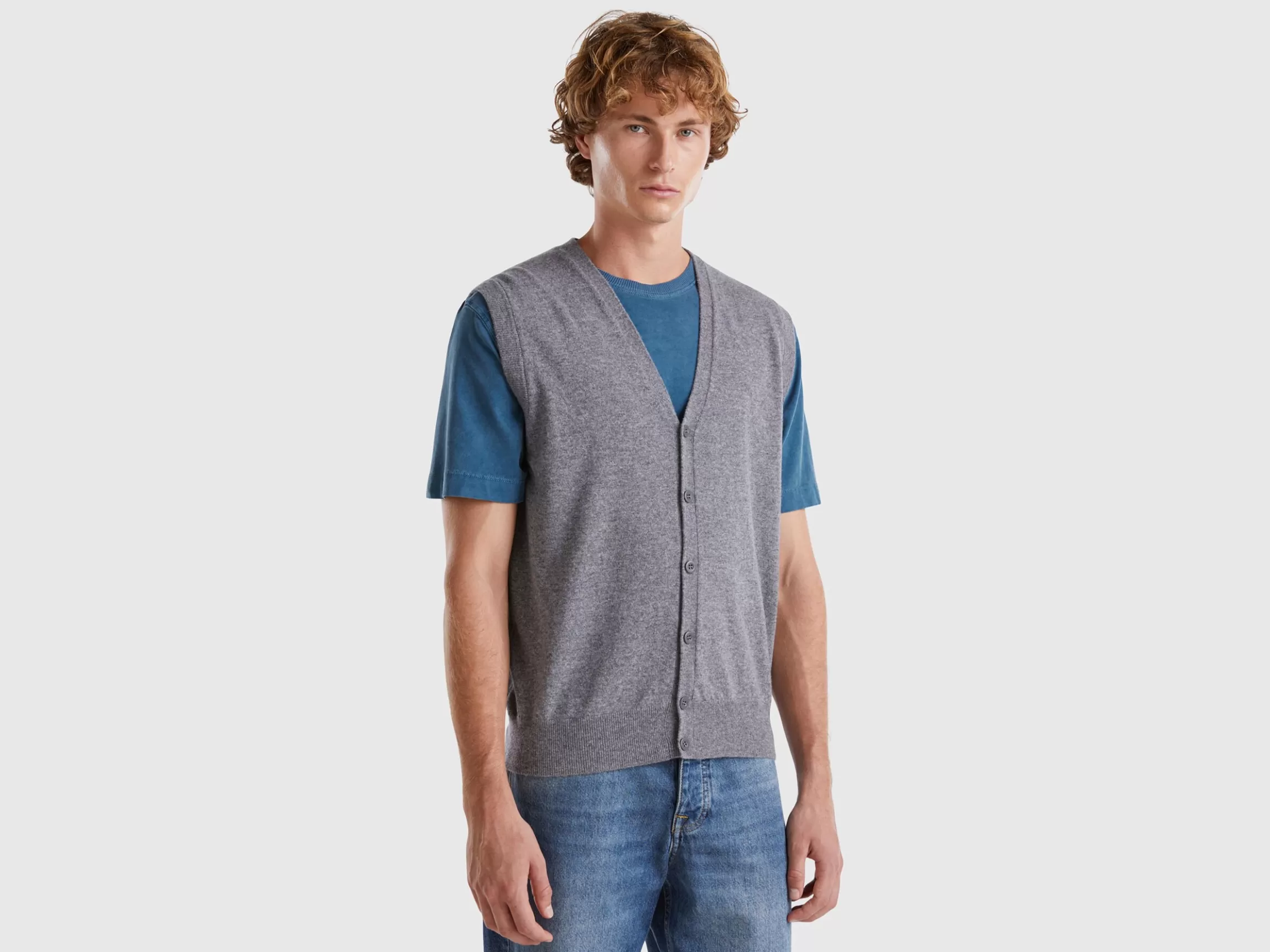 United Colors of Benetton vest in pure Merino wool