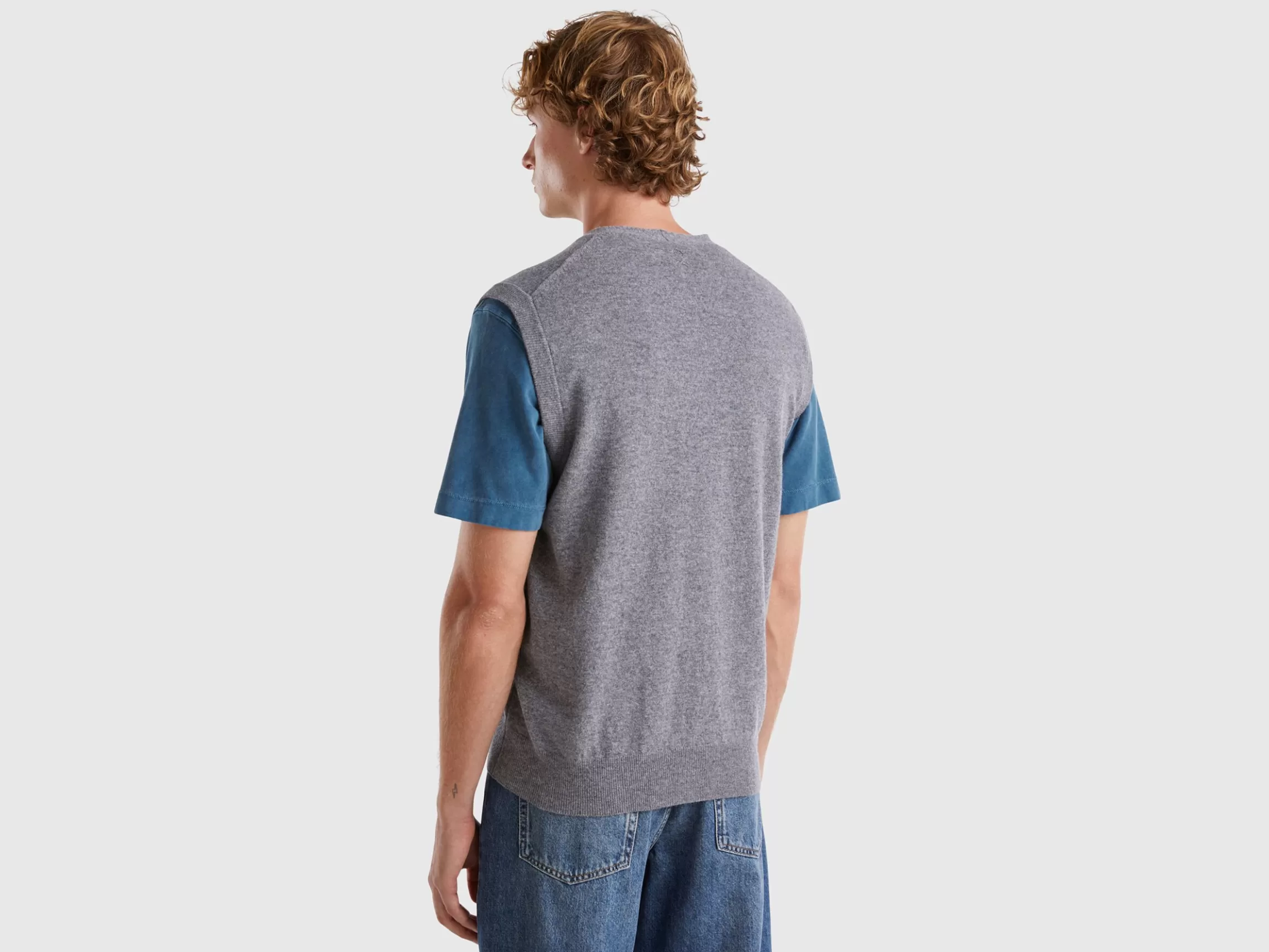 United Colors of Benetton vest in pure Merino wool