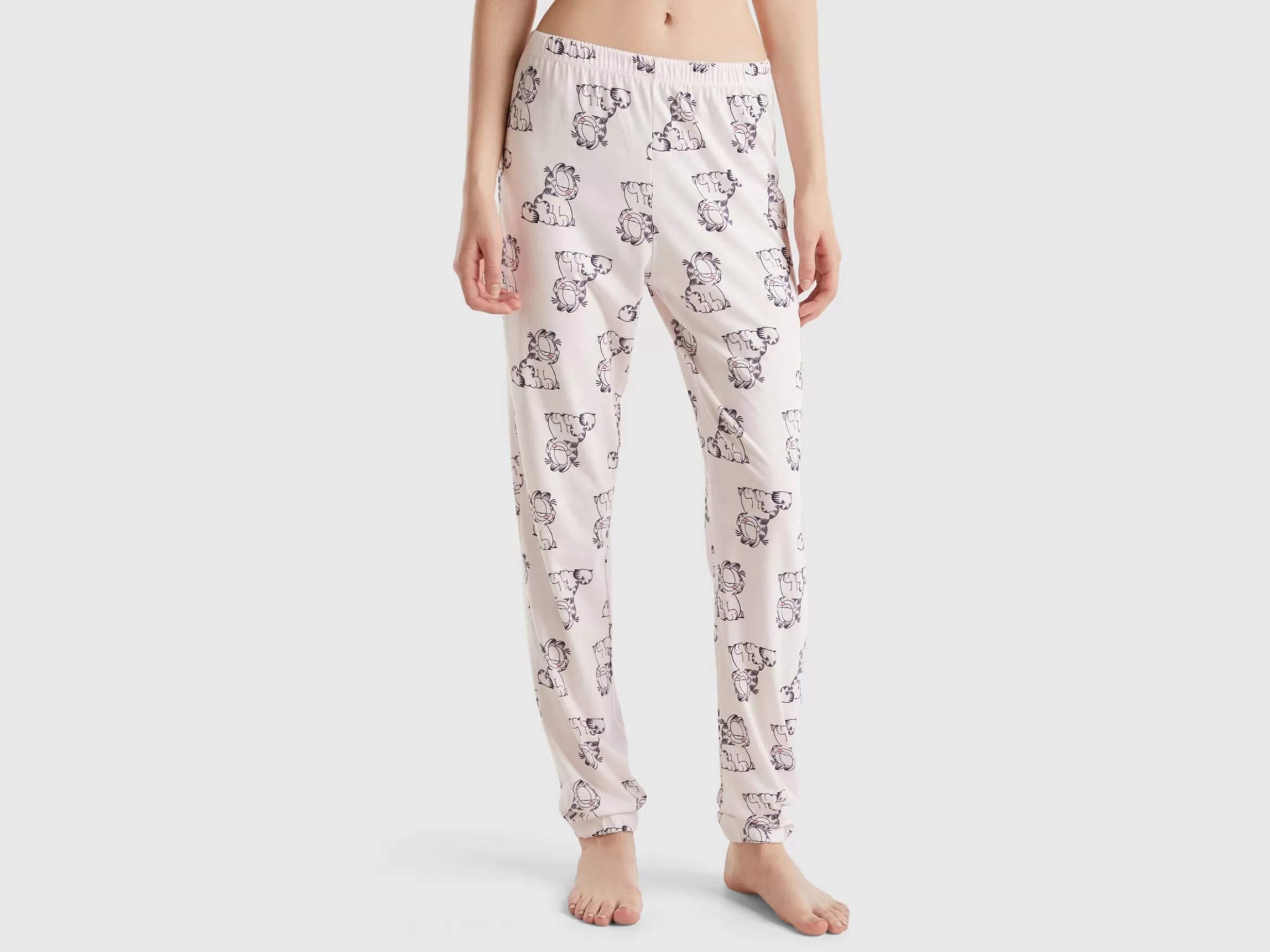 United Colors of Benetton Garfield pyjama trousers ©2024 by Paws, Inc.