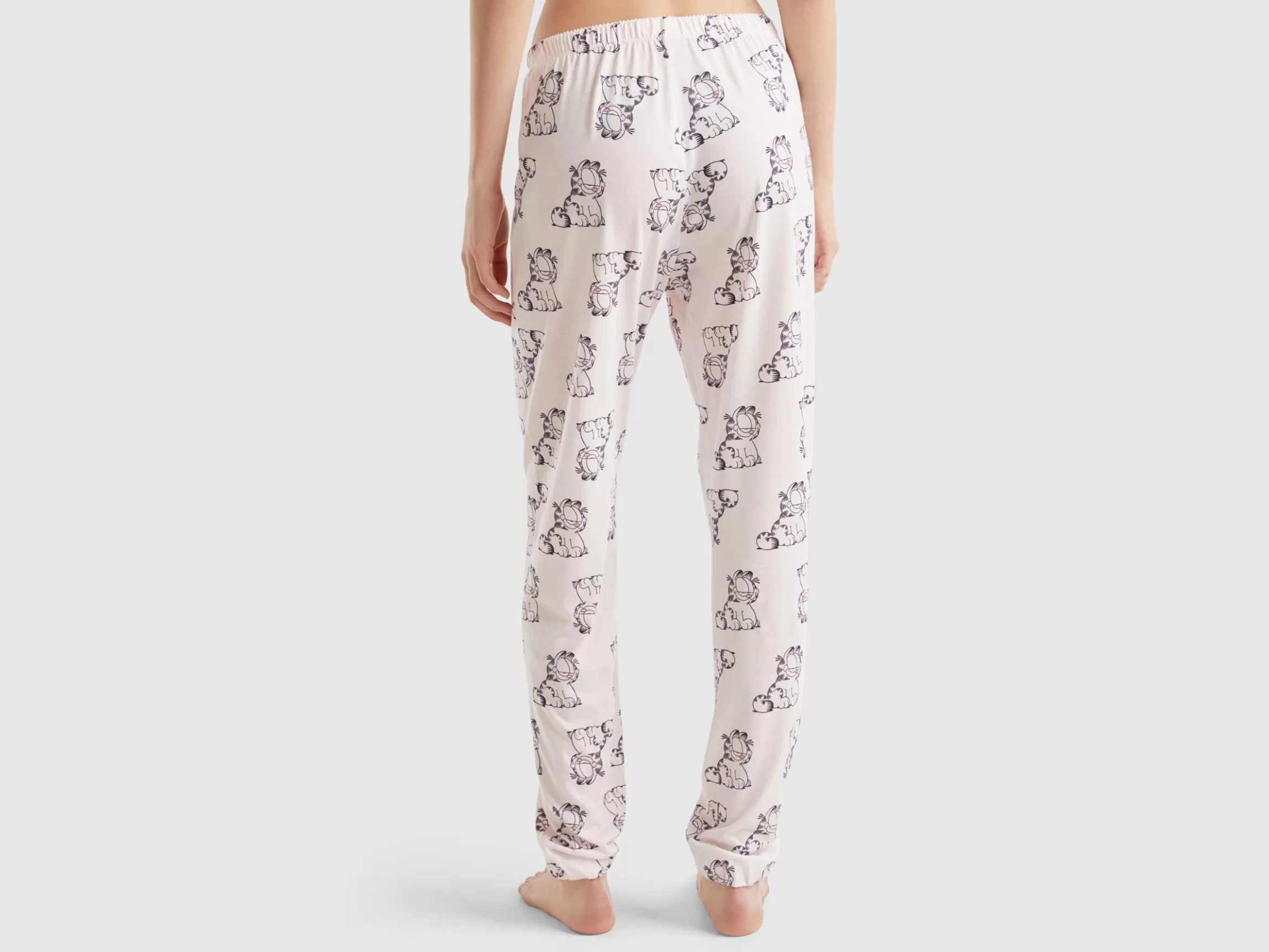 United Colors of Benetton Garfield pyjama trousers ©2024 by Paws, Inc.