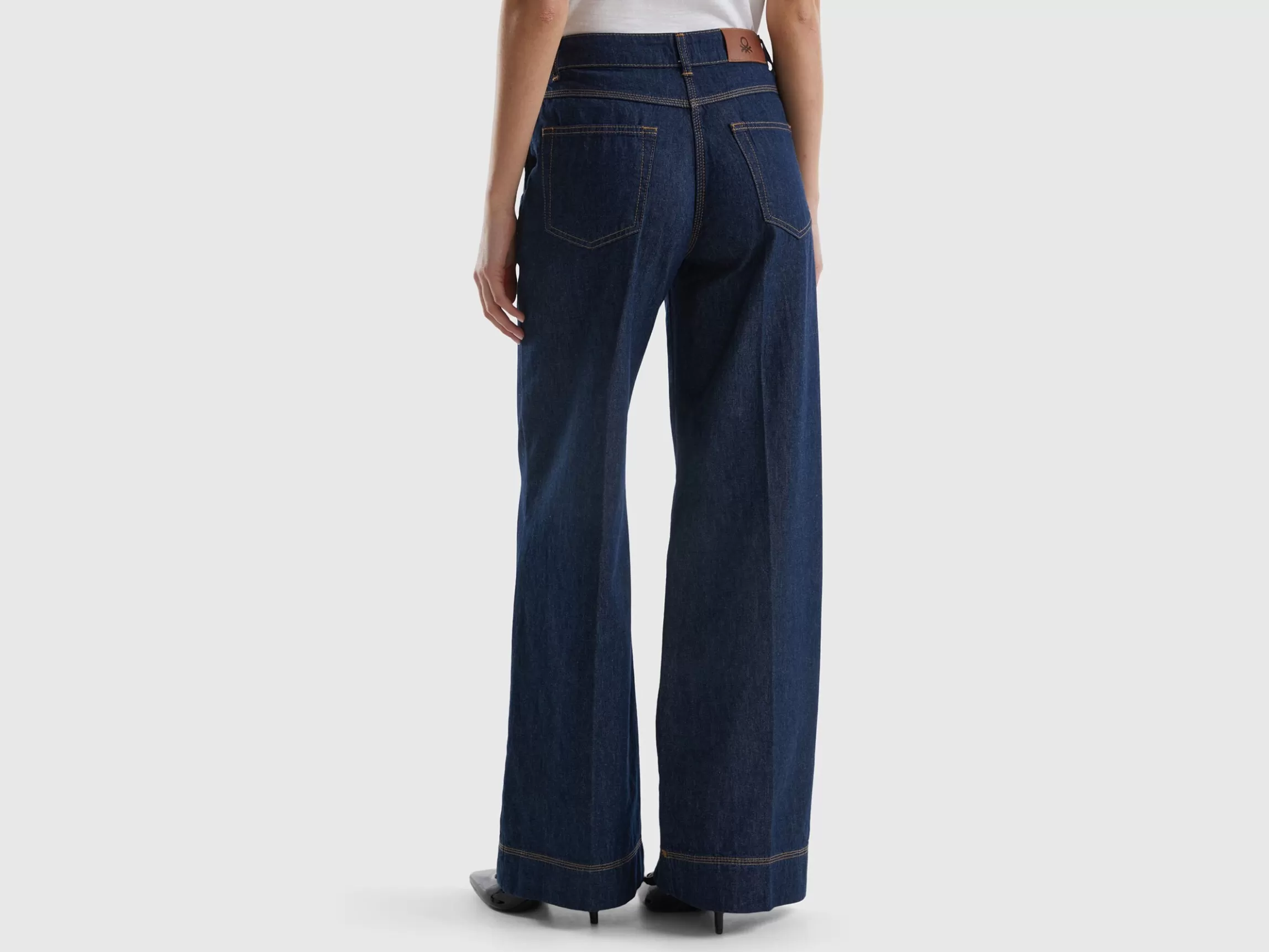 United Colors of Benetton Jeans with wide leg