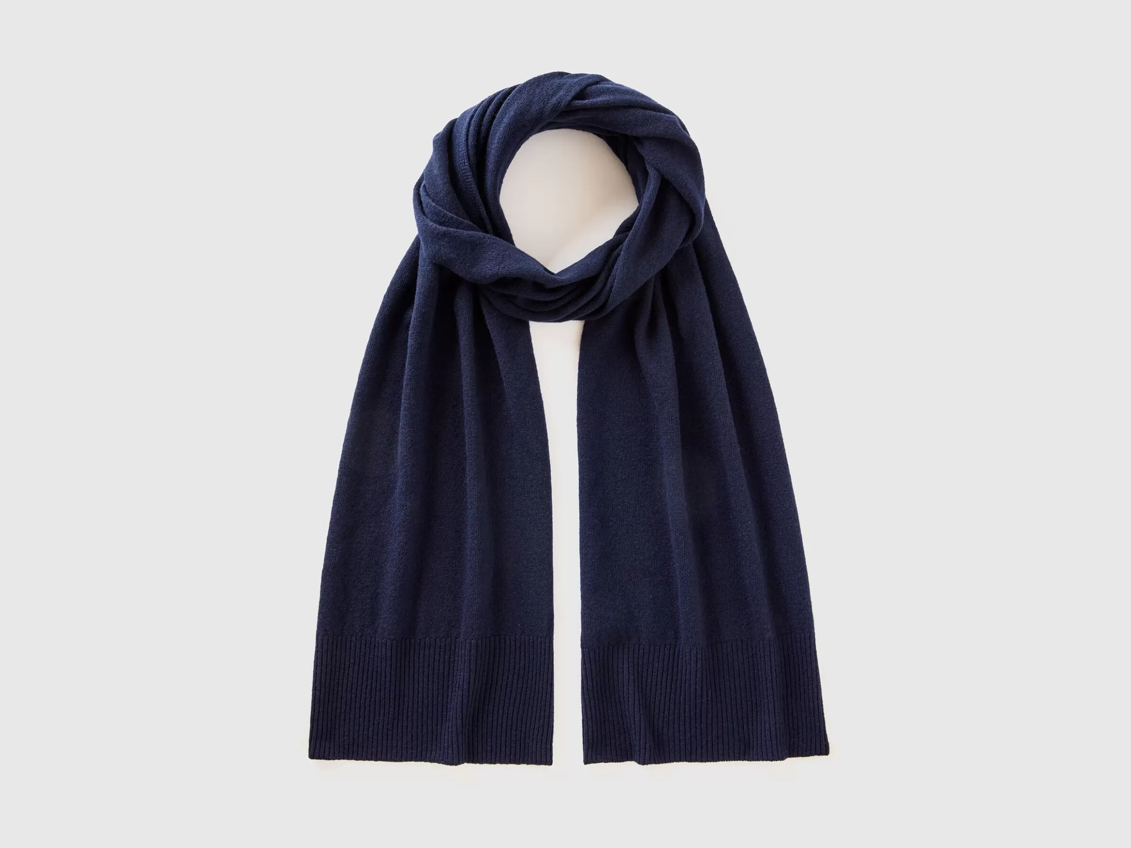 United Colors of Benetton Scarf in pure Merino wool