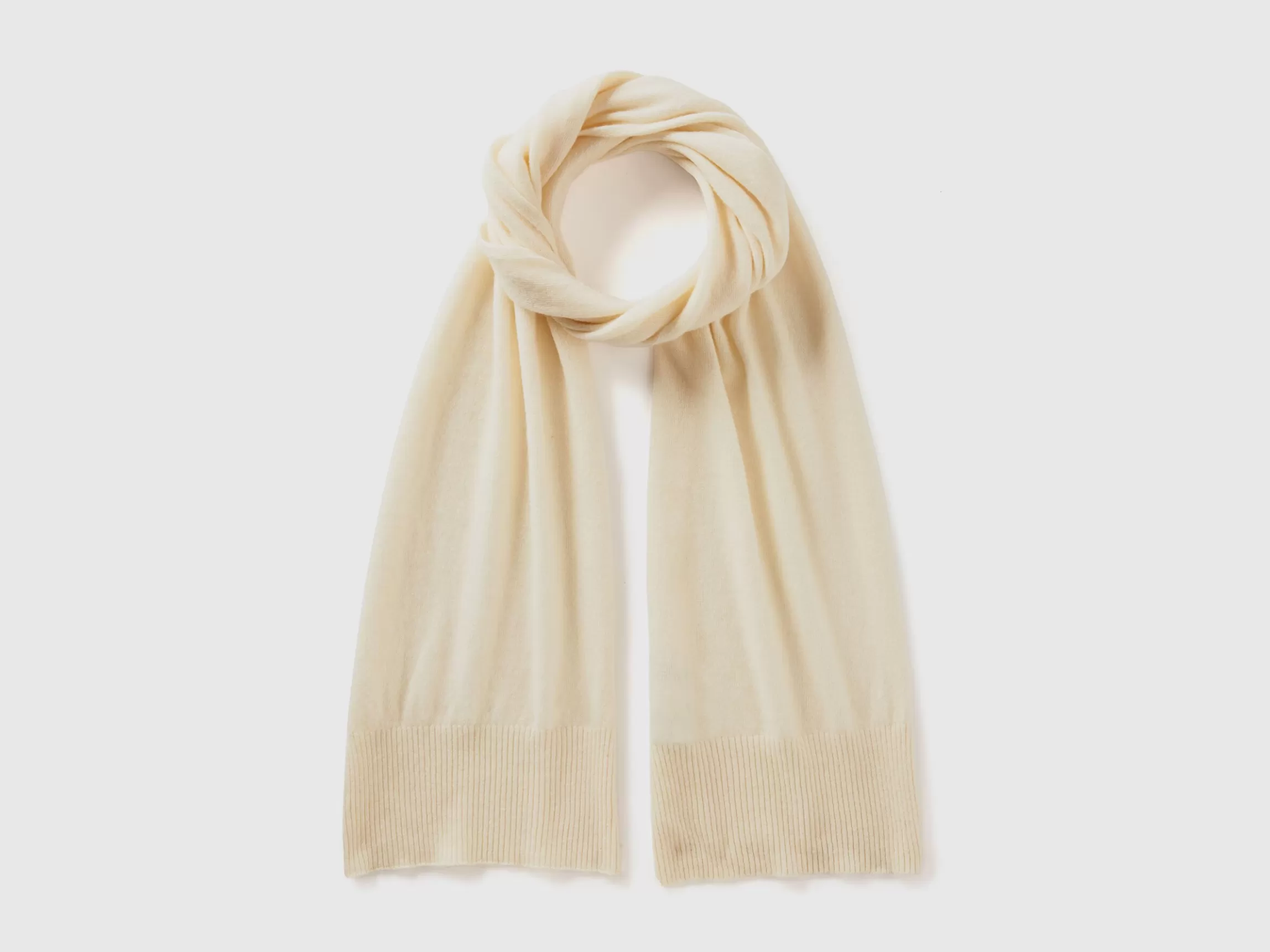 United Colors of Benetton Scarf in pure Merino wool