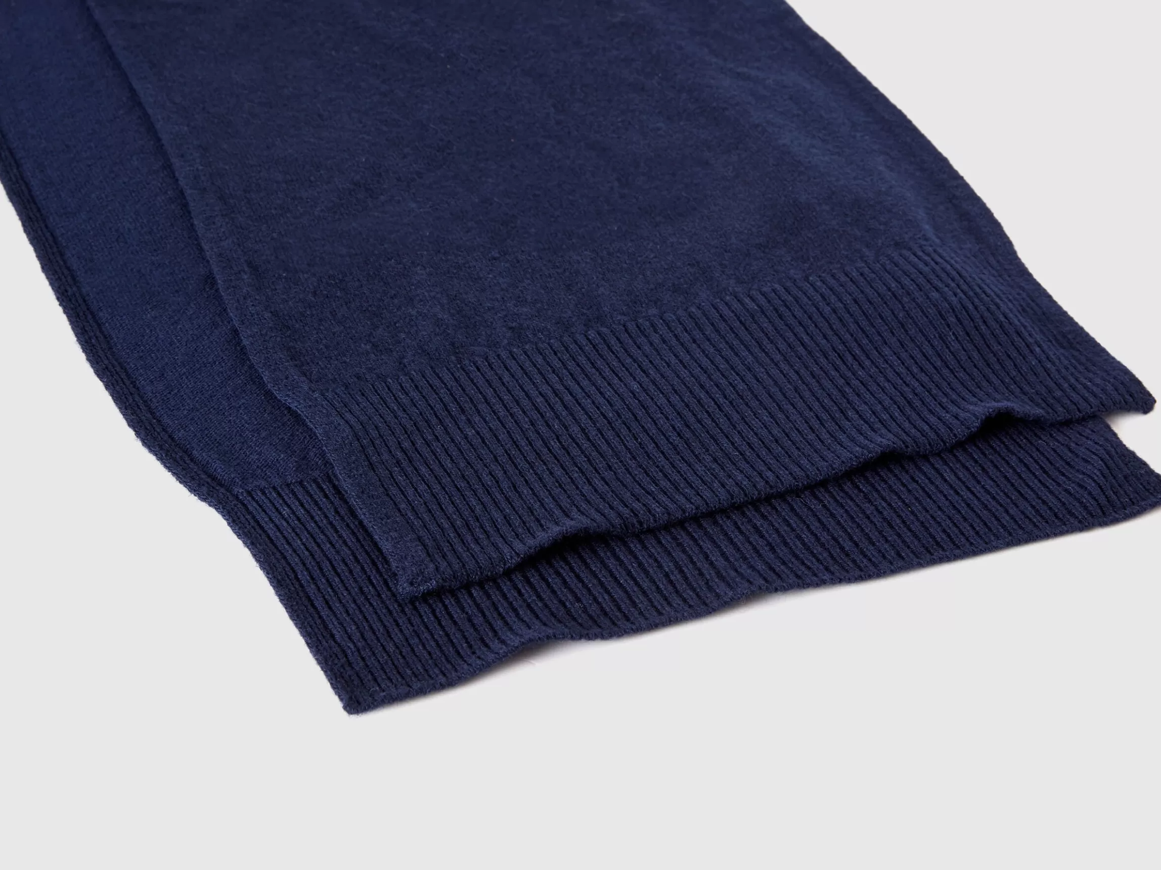 United Colors of Benetton Scarf in pure Merino wool