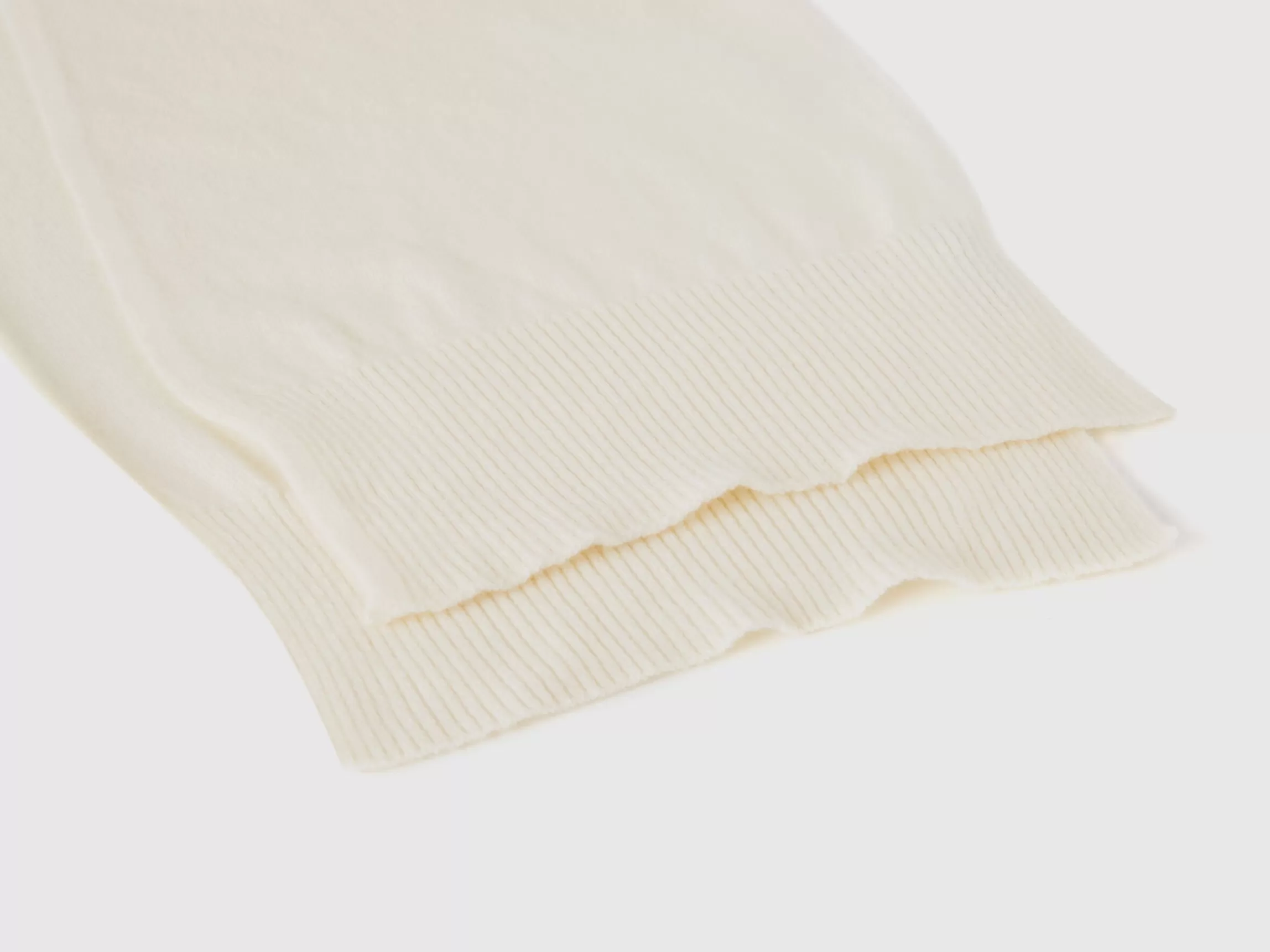 United Colors of Benetton Scarf in pure Merino wool