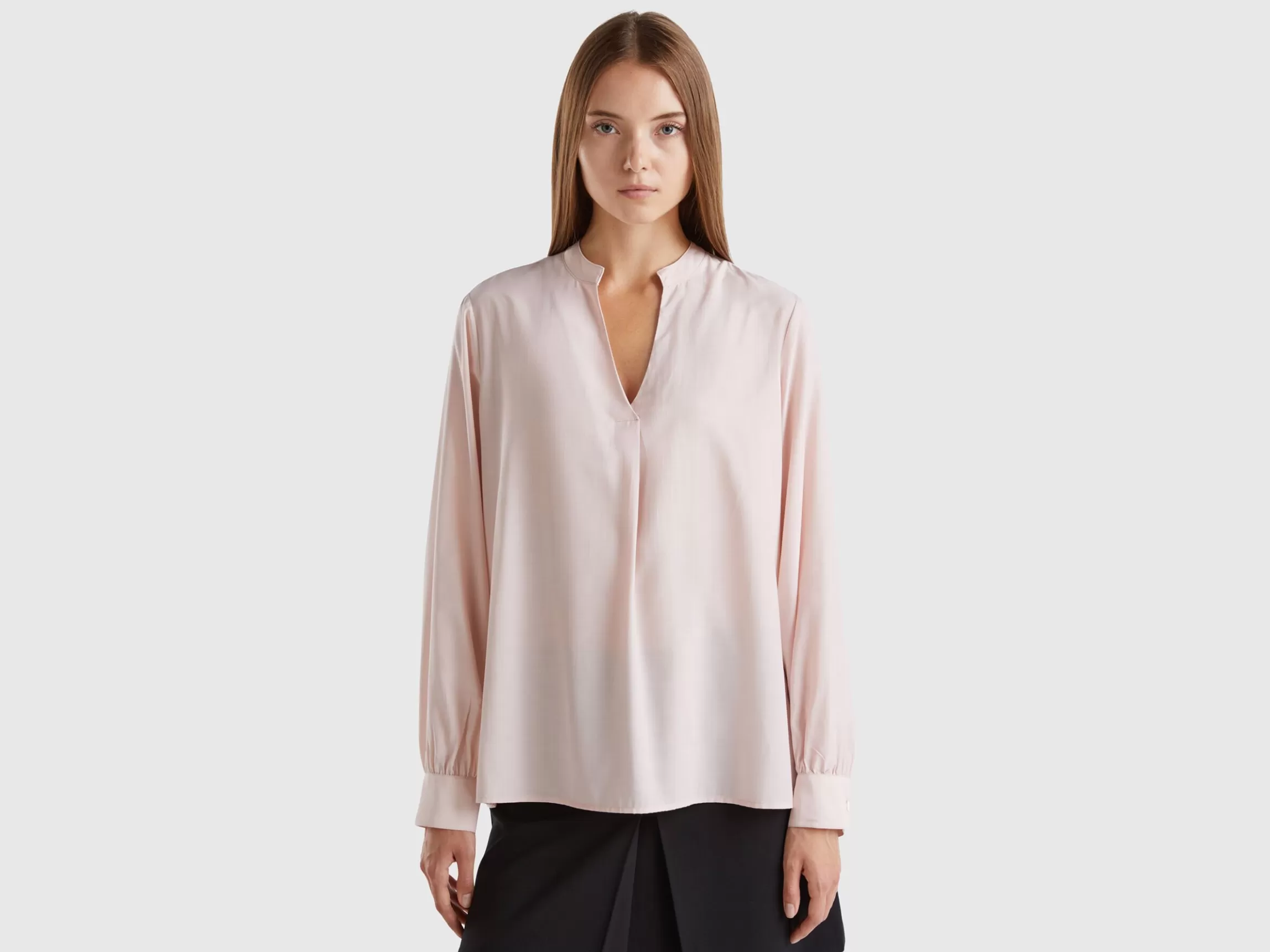 United Colors of Benetton Shirt with Henley neck