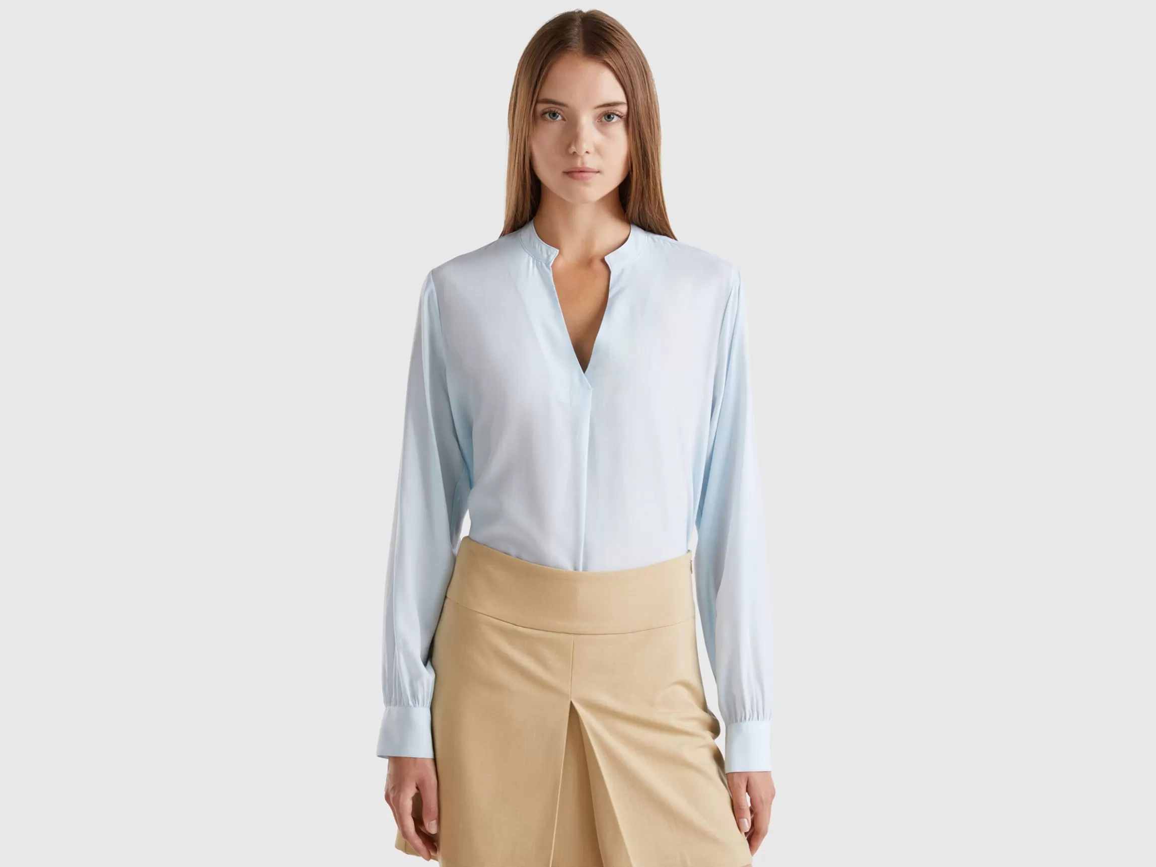 United Colors of Benetton Shirt with Henley neck