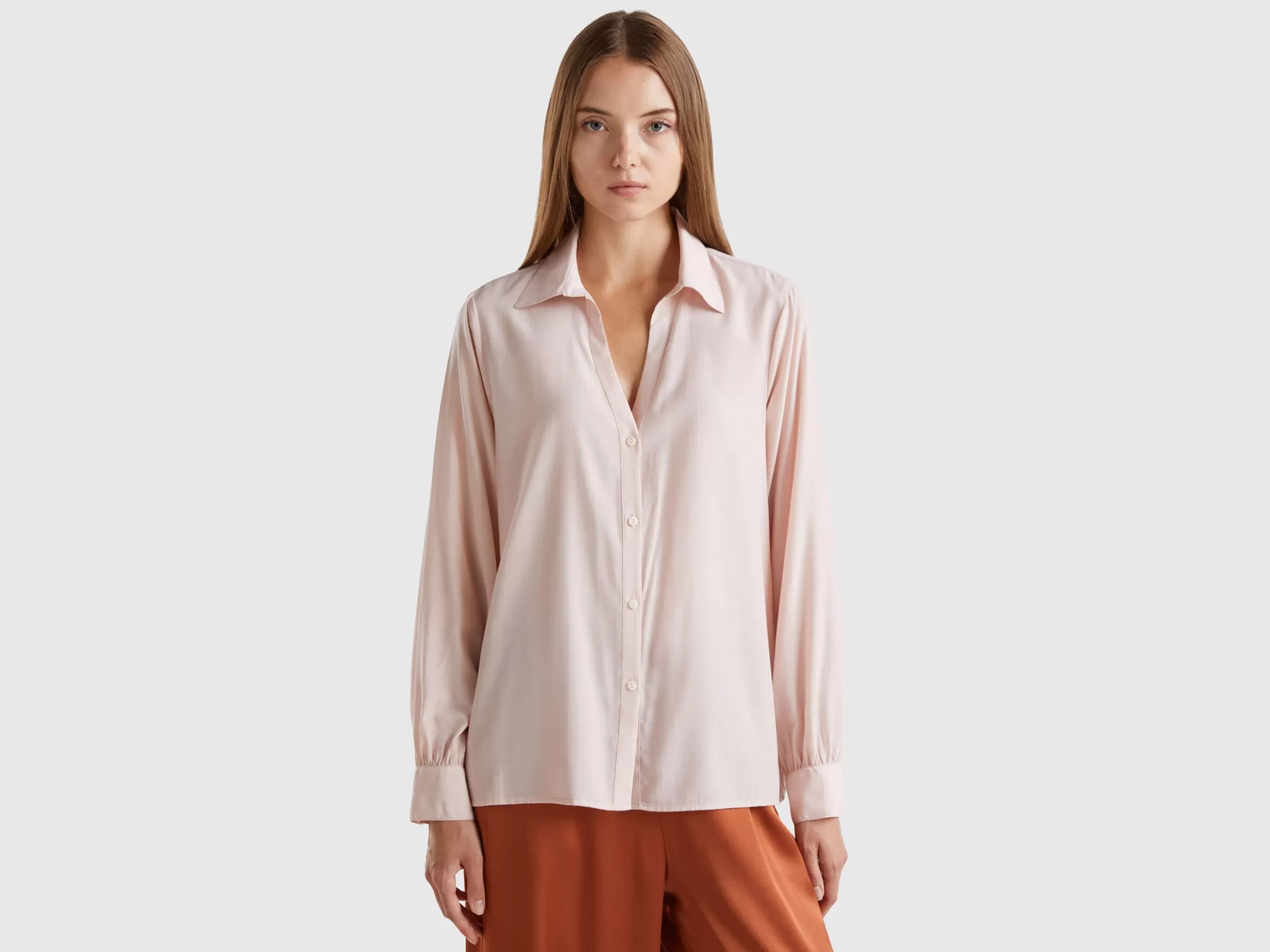 United Colors of Benetton Shirt with V-neck