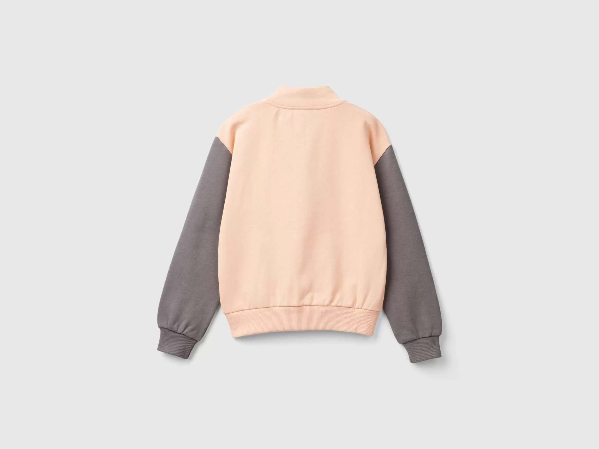 United Colors of Benetton Sweatshirt with zip and collar