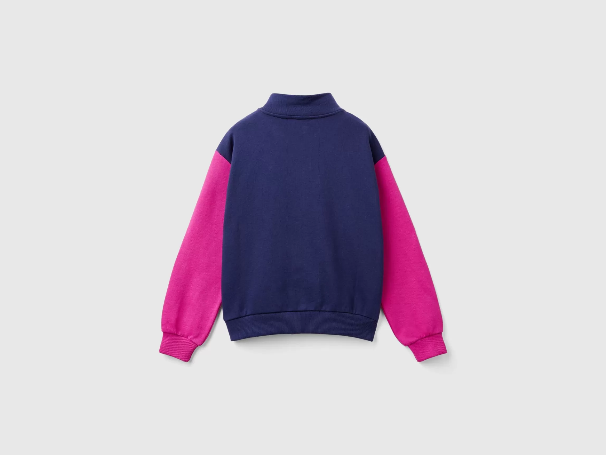 United Colors of Benetton Sweatshirt with zip and collar