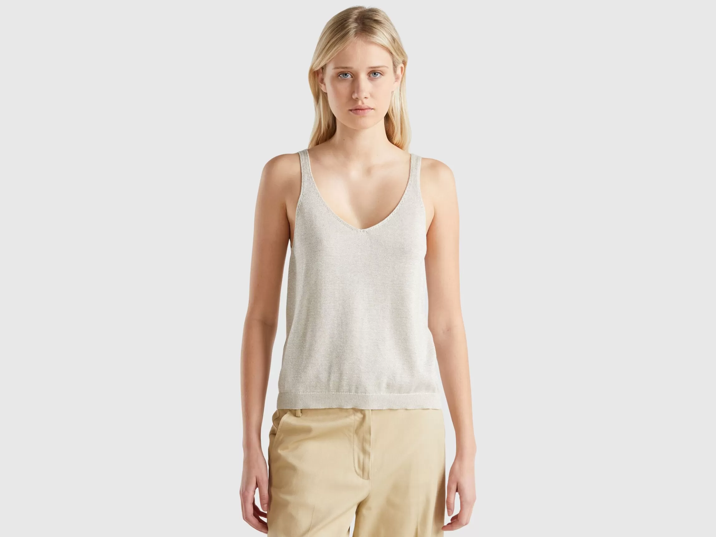 United Colors of Benetton Top with V-neck and lurex