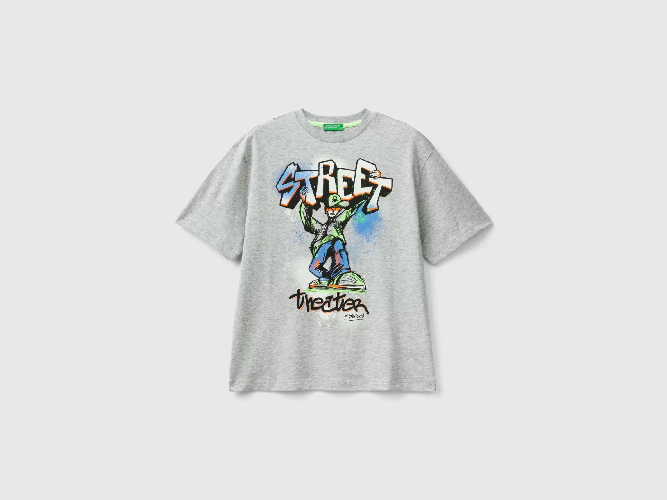 United Colors of Benetton T-shirt with graffiti print