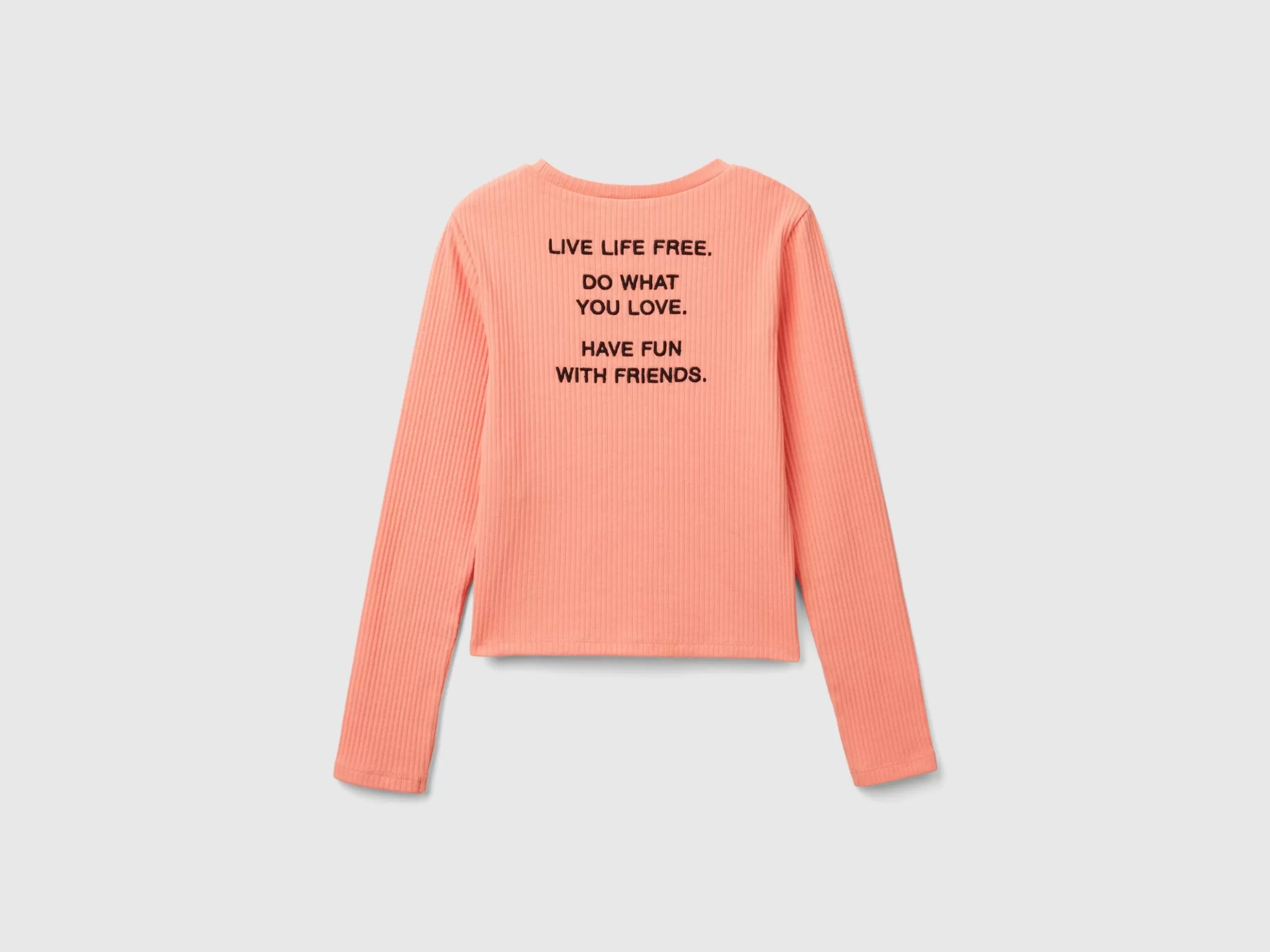 United Colors of Benetton T-shirt with print on the back