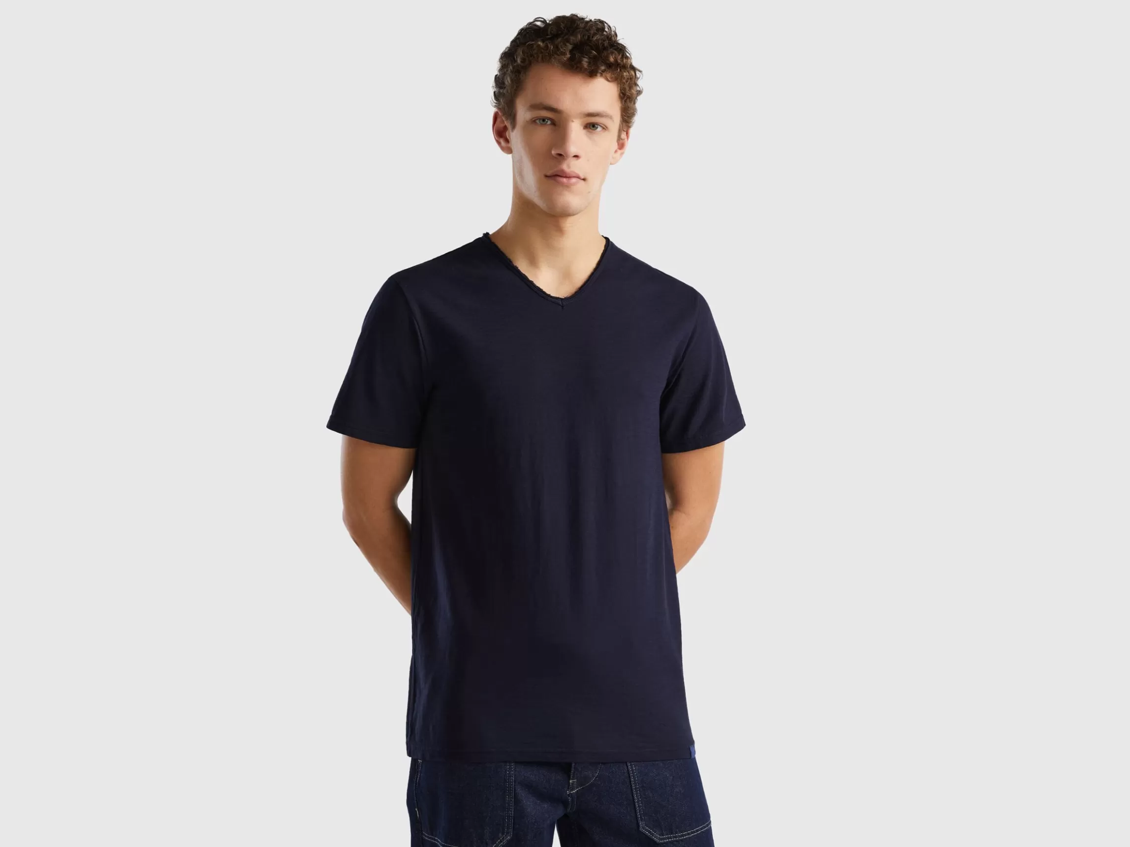 United Colors of Benetton V-neck t-shirt in 100% cotton
