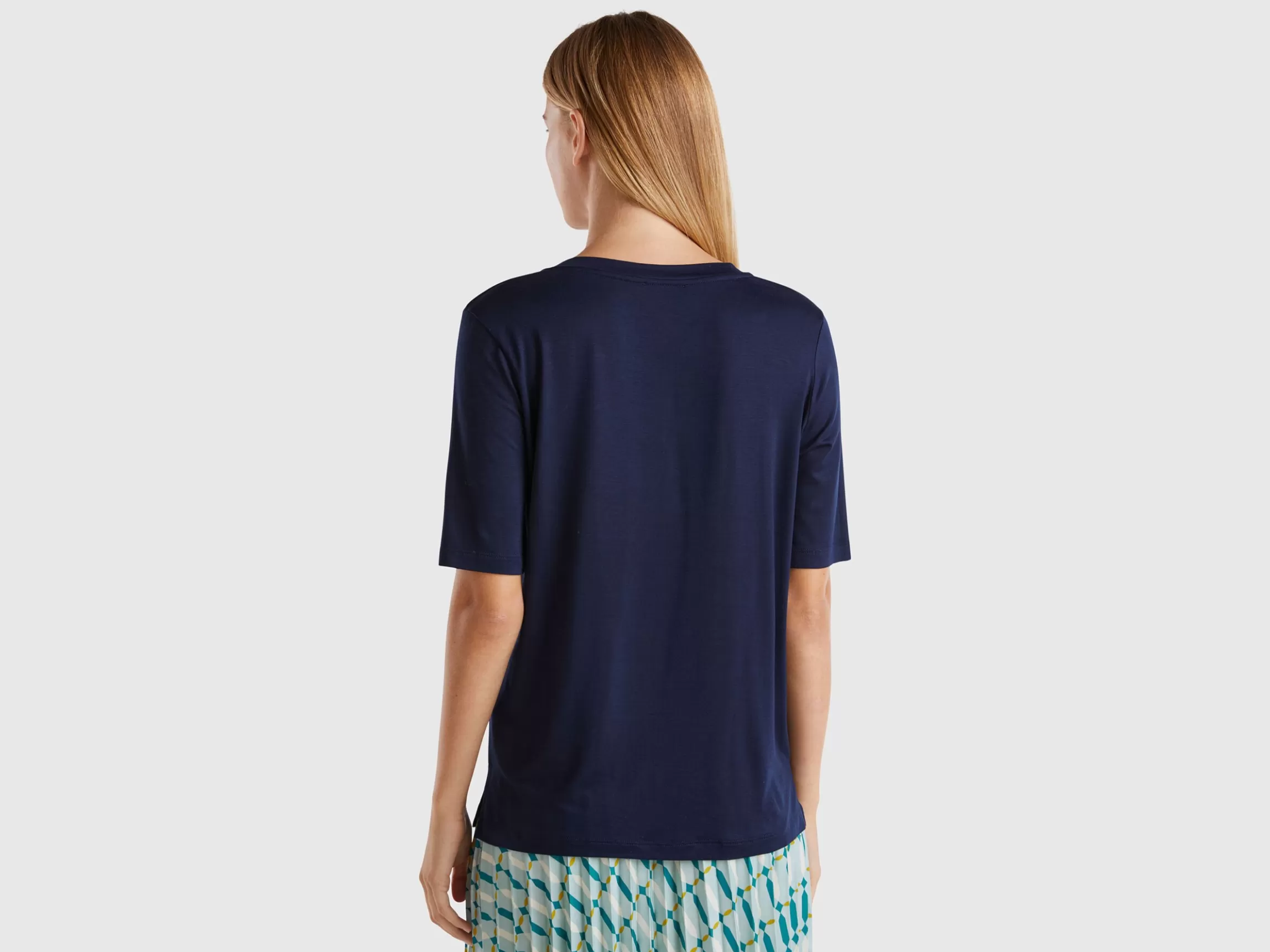 United Colors of Benetton V-neck t-shirt in stretch viscose