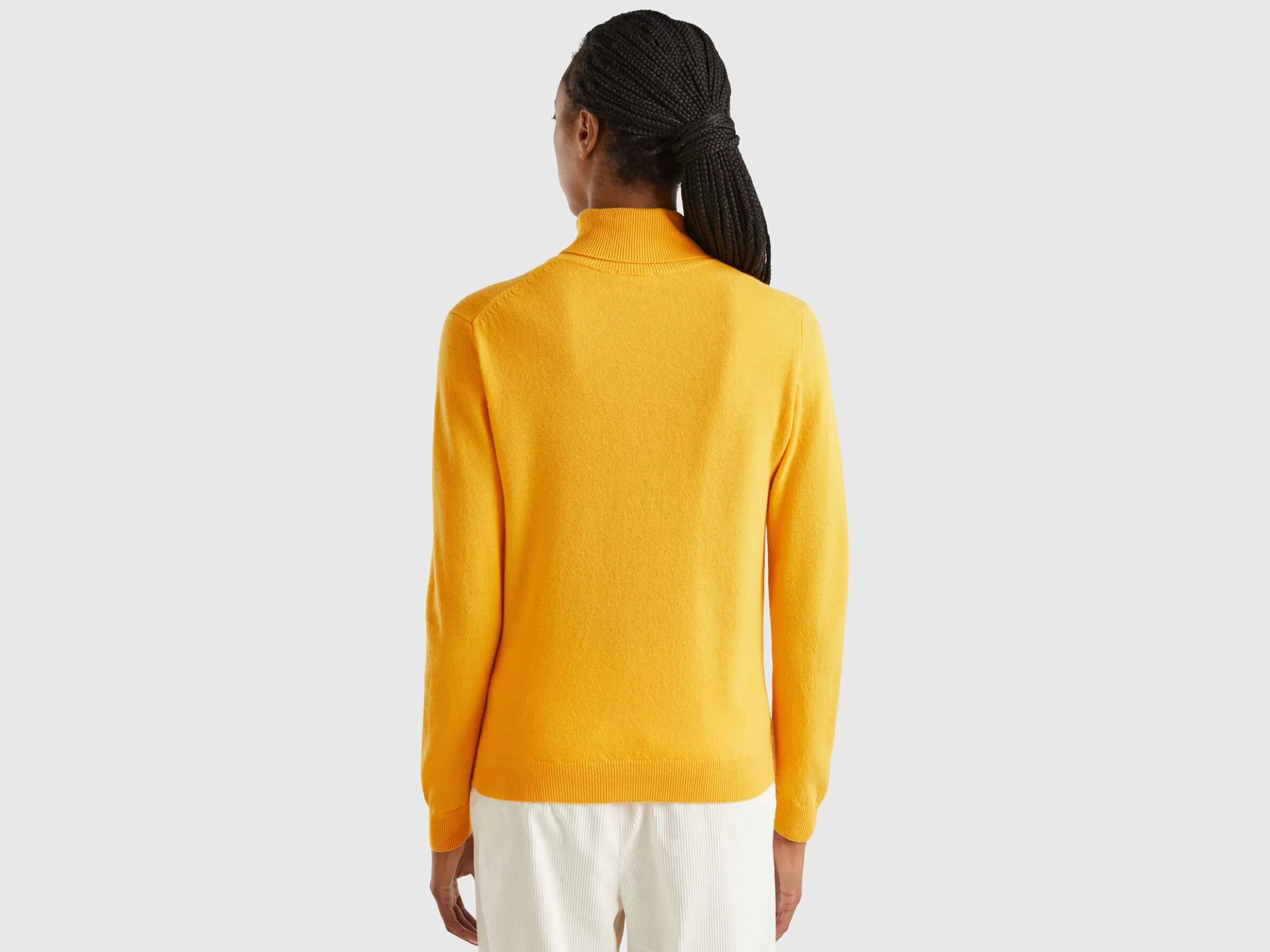United Colors of Benetton Yellow ochre turtleneck sweater in pure Merino wool